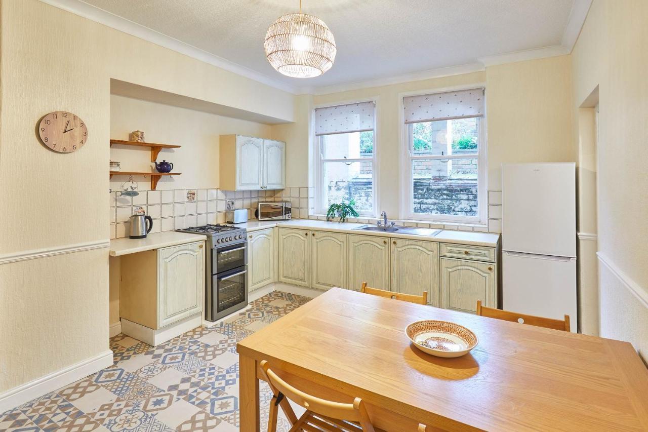 Host & Stay - The Garden Flat Scarborough Esterno foto
